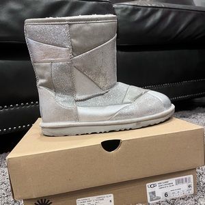 UGG boots (Silver)